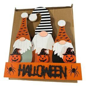 NWT Meetyamor Halloween Gnome Sign Tabletop Decoration